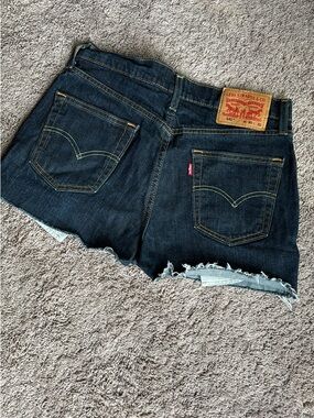 Levi's 514 Dark Indigo Denim Cutoff Shorts with Frayed Hem size 30